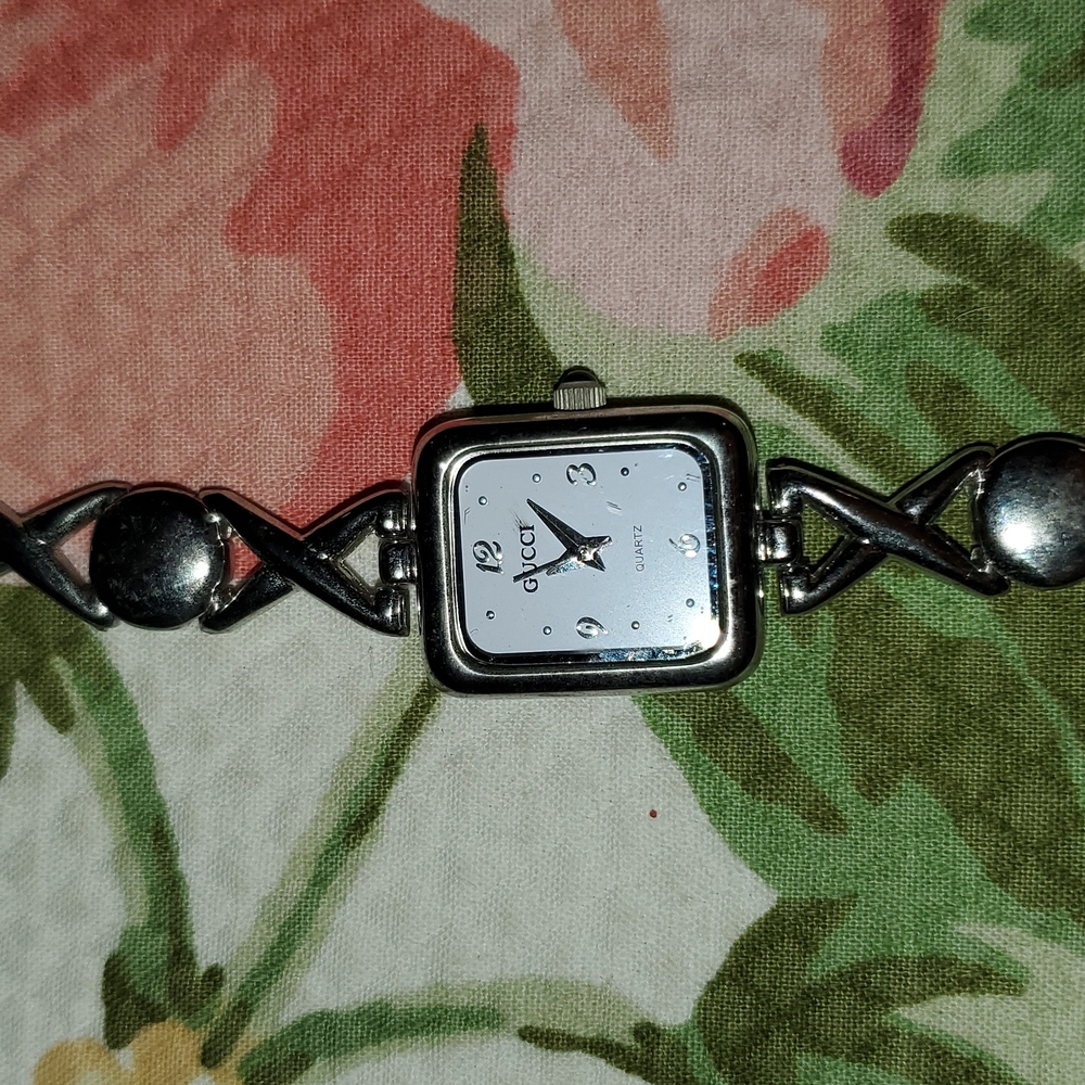 Womens gucci watch
